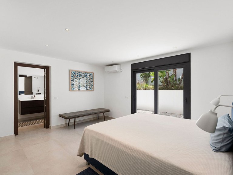 Apartment for Sale  in Marbella, Malaga 21