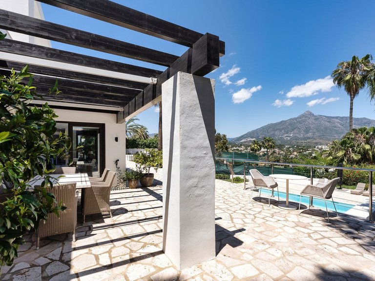 Apartment for Sale  in Marbella, Malaga 6