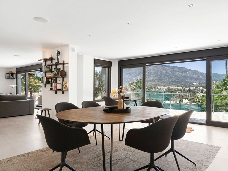 Apartment for Sale  in Marbella, Malaga 11