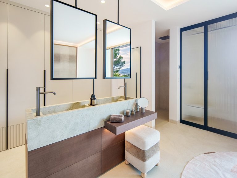 Apartment for Sale  in Marbella, Malaga 19
