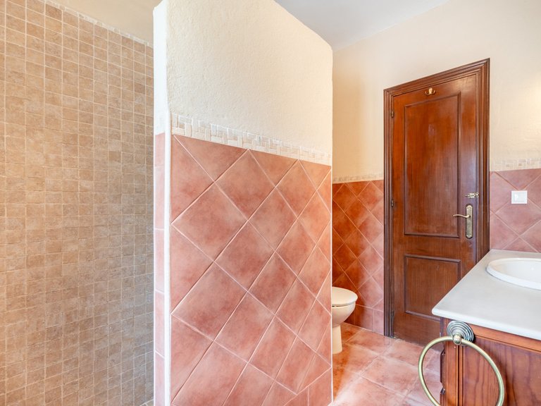 Apartment for Sale  in Marbella, Malaga 31
