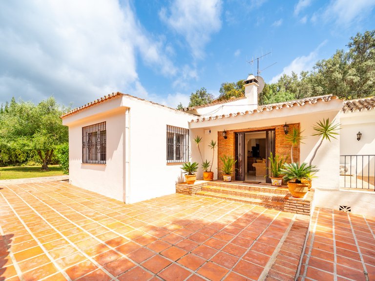 Apartment for Sale  in Marbella, Malaga 47