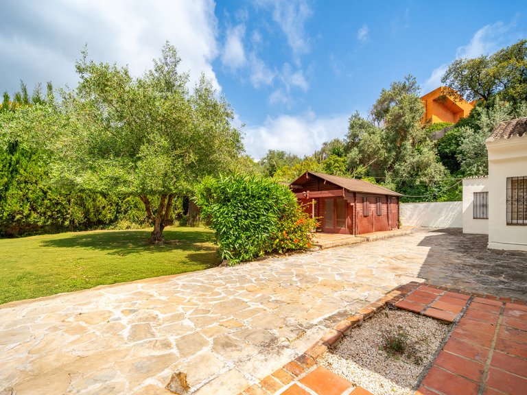 Apartment for Sale  in Marbella, Malaga 46