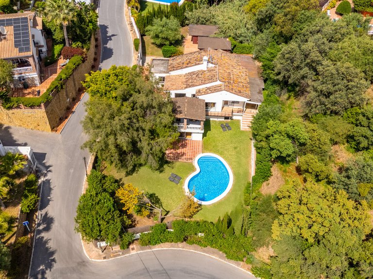 Apartment for Sale  in Marbella, Malaga 42