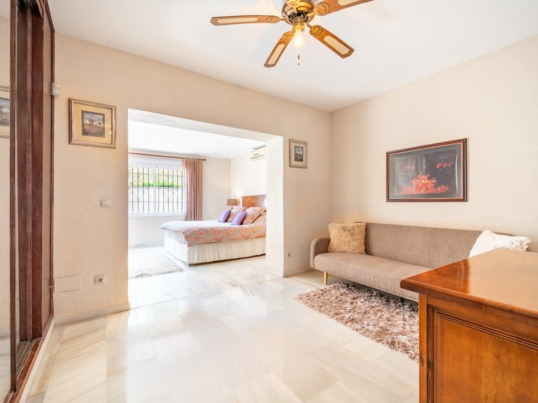 Apartment for Sale  in Marbella, Malaga 21