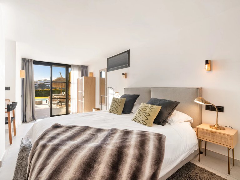 Apartment for Sale  in Benahavis, Malaga 15