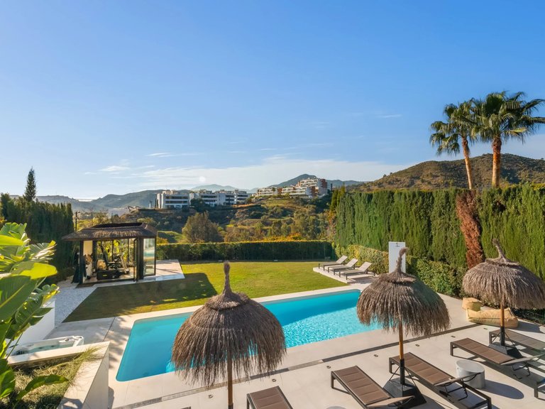 Apartment for Sale  in Benahavis, Malaga 31