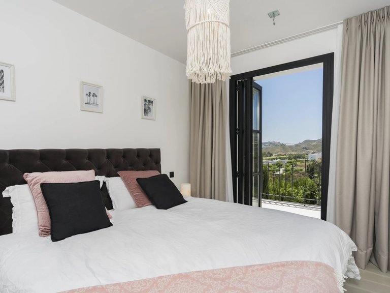 Apartment for Sale  in Benahavis, Malaga 22