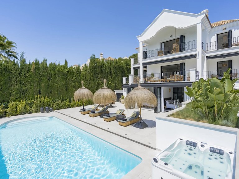Apartment for Sale  in Benahavis, Malaga 34