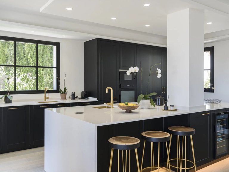 Apartment for Sale  in Benahavis, Malaga 10