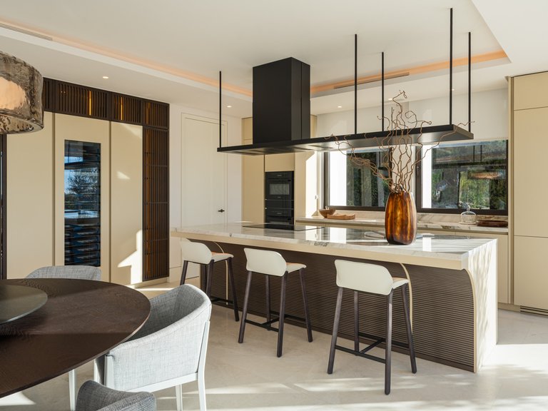 Apartment for Sale  in Marbella, Malaga 12