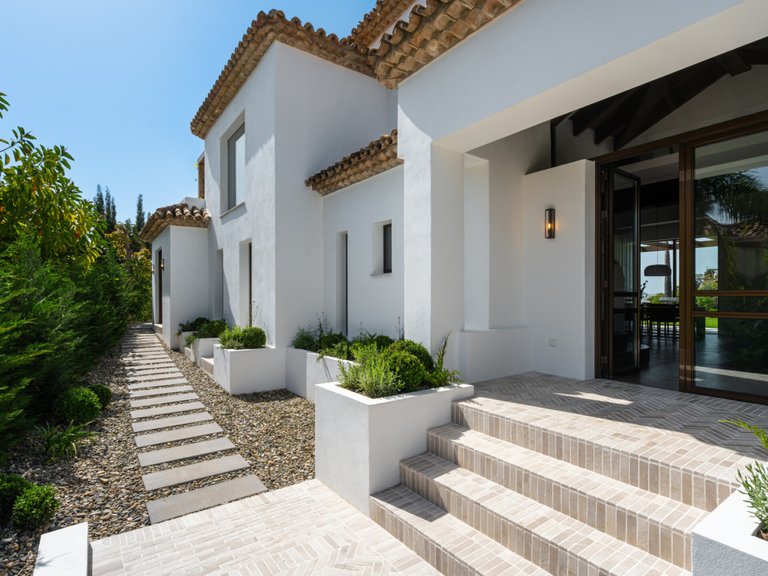 Apartment for Sale  in Benahavis, Malaga 35
