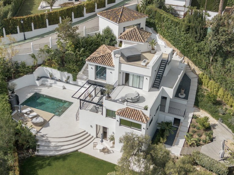 Apartment for Sale  in Marbella, Malaga 21