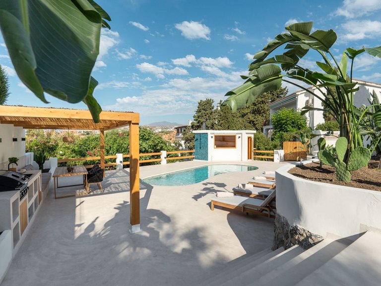 Apartment for Sale  in San Pedro De Alcantara, Malaga 2