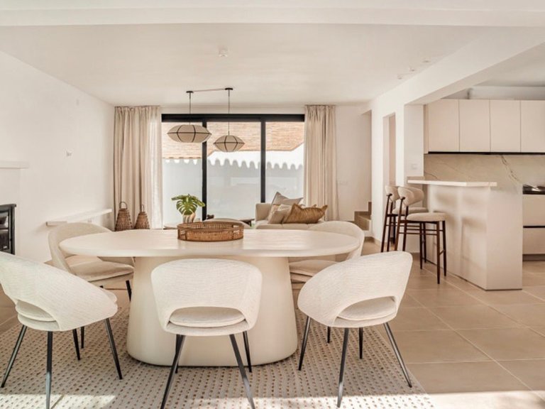Apartment for Sale  in Marbella, Malaga 8