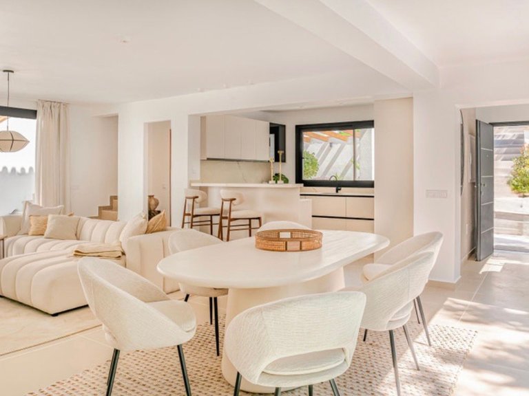 Apartment for Sale  in Marbella, Malaga 6