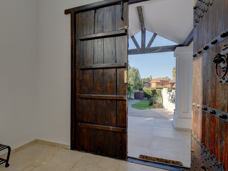 Apartment for Sale  in Marbella, Malaga 9