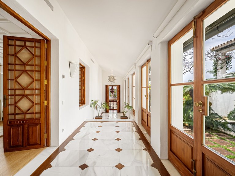 Apartment for Sale  in Marbella, Malaga 22