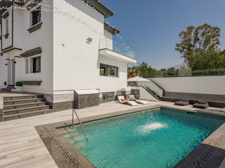 Apartment for Sale  in Marbella, Malaga 2