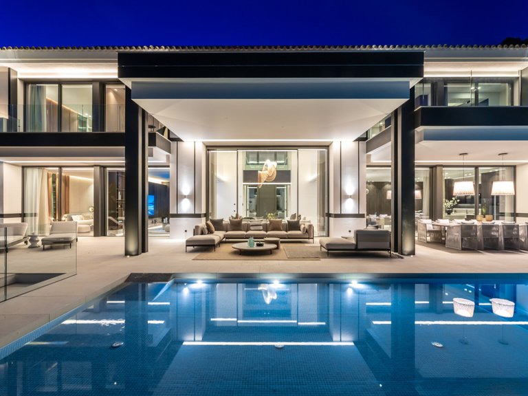 Apartment for Sale  in Marbella, Malaga 23