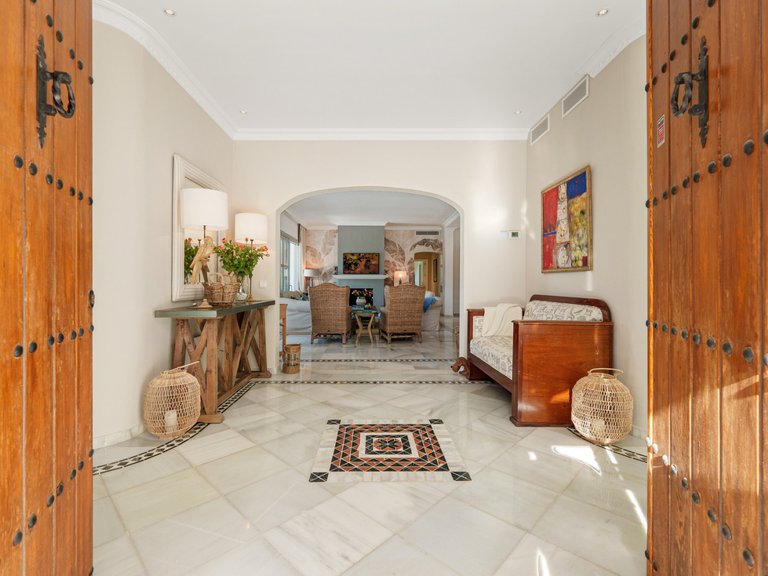 Apartment for Sale  in Marbella, Malaga 15