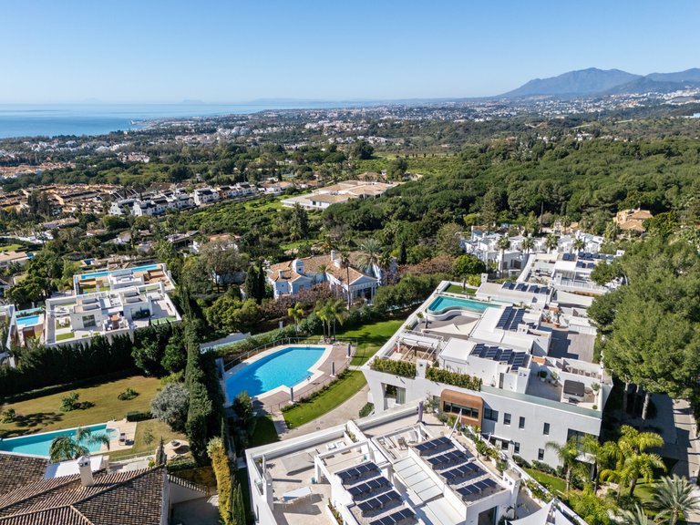 Apartment for Sale  in Marbella, Malaga 42
