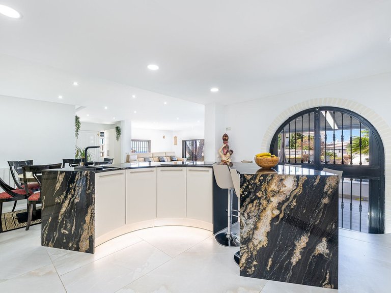 Apartment for Sale  in Benalmadena, Malaga 12