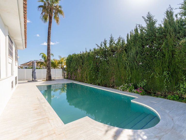 Apartment for Sale  in Estepona, Malaga 3