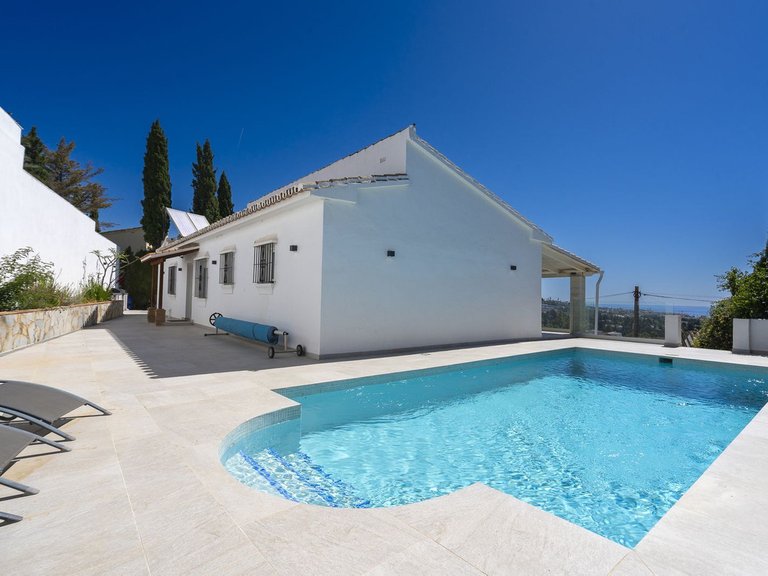 Apartment for Sale  in Mijas Costa, Malaga 1