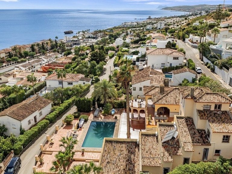 Apartment for Sale  in Estepona, Malaga 25