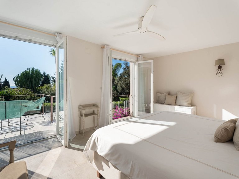 Apartment for Sale  in Marbella, Malaga 12