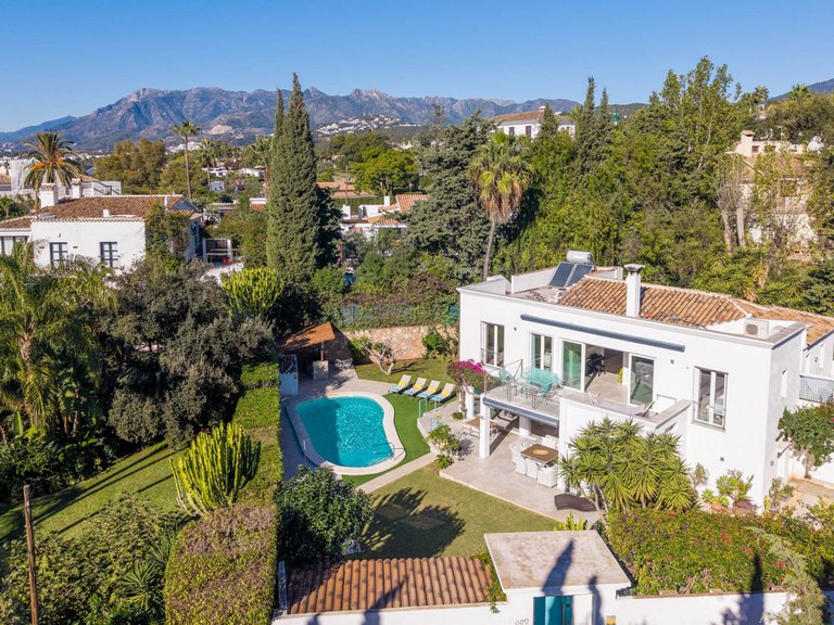 Apartment for Sale  in Marbella, Malaga 2