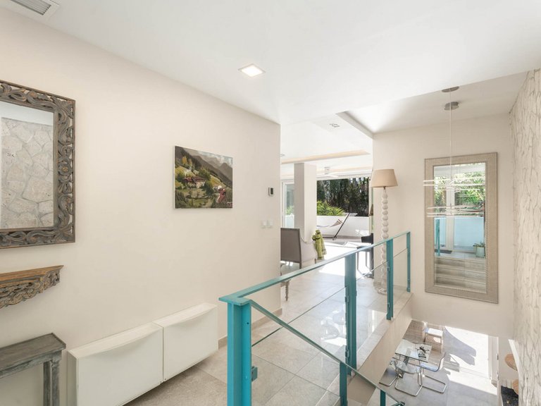 Apartment for Sale  in Marbella, Malaga 31