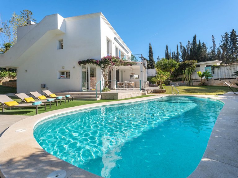 Apartment for Sale  in Marbella, Malaga 3