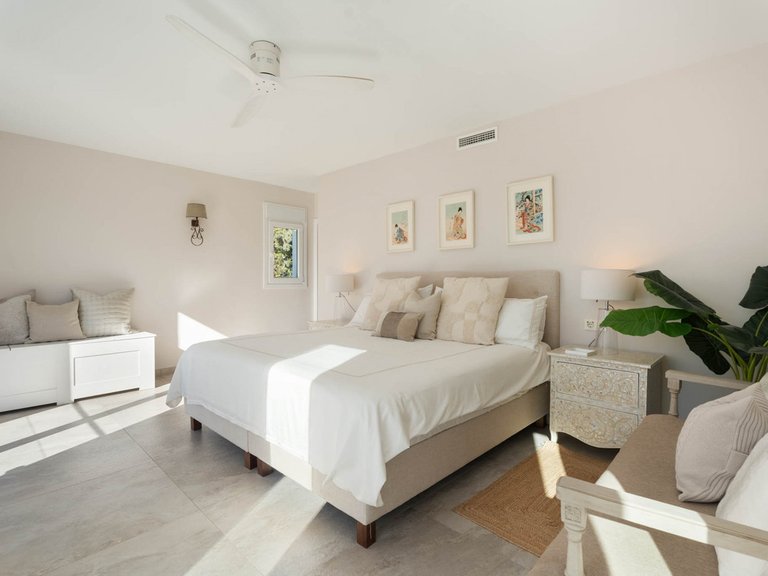 Apartment for Sale  in Marbella, Malaga 14