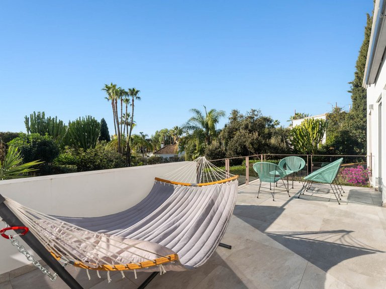 Apartment for Sale  in Marbella, Malaga 23