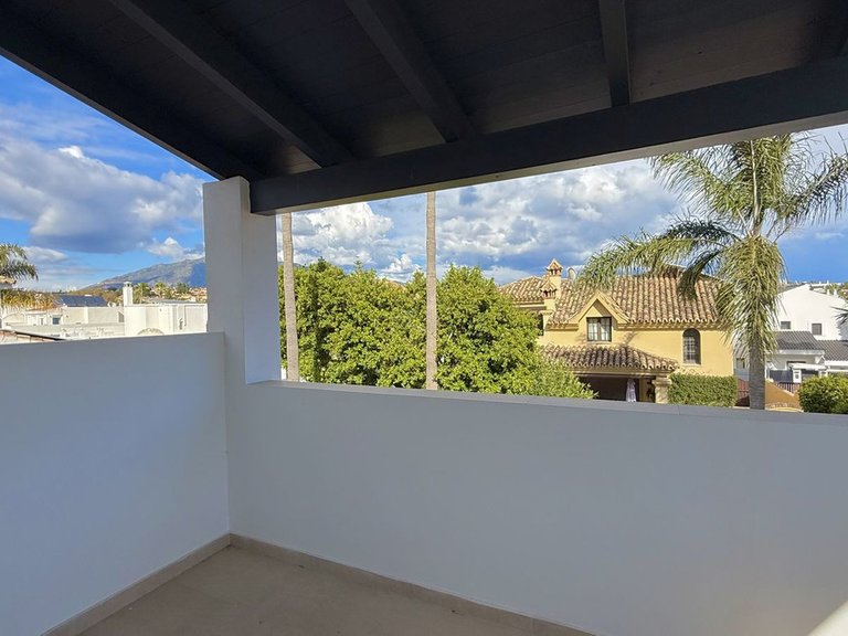 Apartment for Sale  in Marbella, Malaga 20