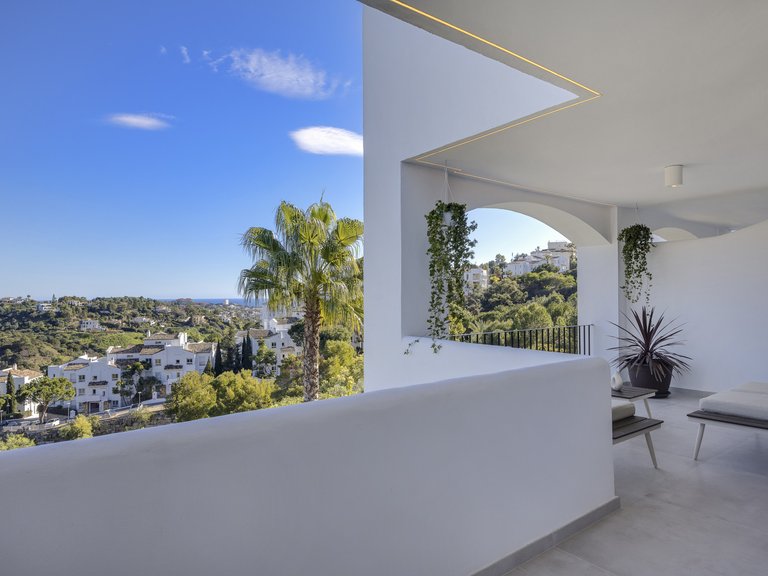 Apartment for Sale  in Benahavis, Malaga 3