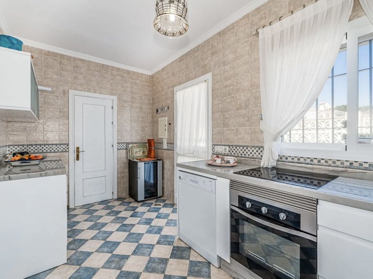 Apartment for Sale  in Marbella, Malaga 13