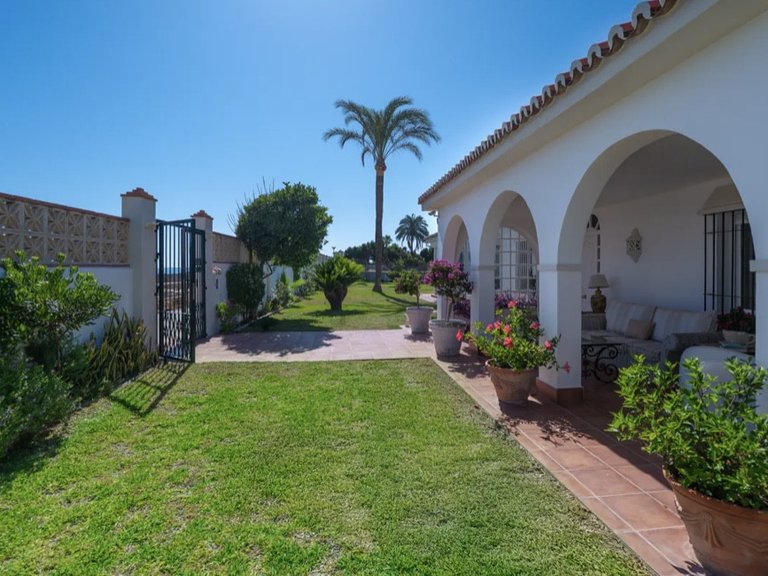 Apartment for Sale  in Marbella, Malaga 27