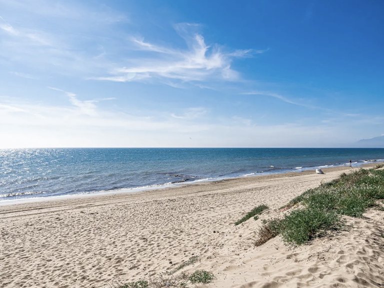 Apartment for Sale  in Marbella, Malaga 38