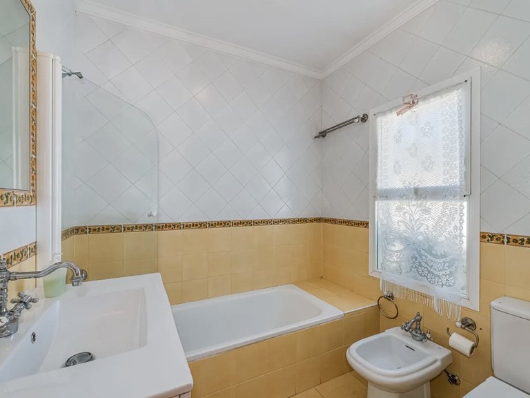 Apartment for Sale  in Marbella, Malaga 22