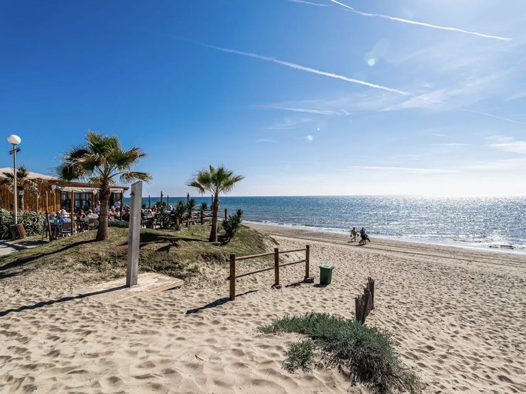 Apartment for Sale  in Marbella, Malaga 39