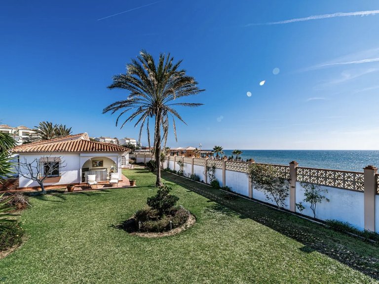 Apartment for Sale  in Marbella, Malaga 3