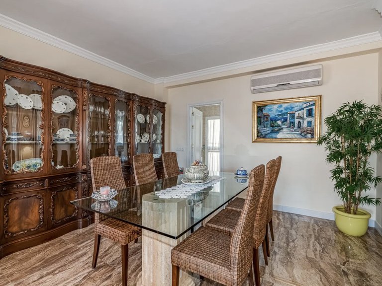 Apartment for Sale  in Marbella, Malaga 11