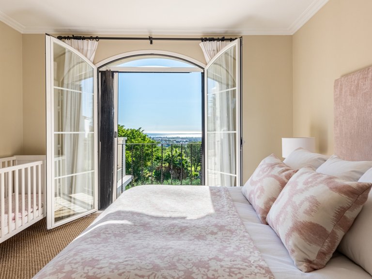 Apartment for Sale  in Benahavis, Malaga 17
