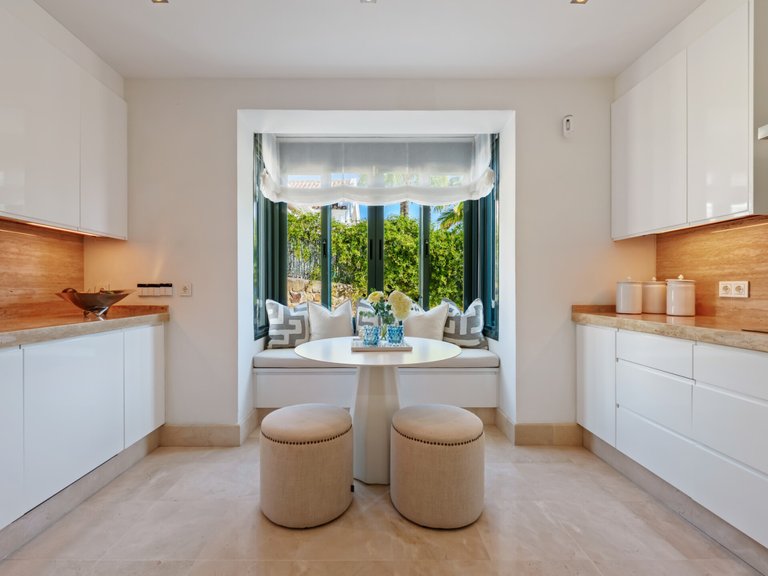 Apartment for Sale  in Marbella, Malaga 13