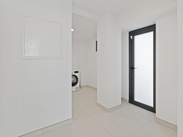 Apartment for Sale  in Marbella, Malaga 30