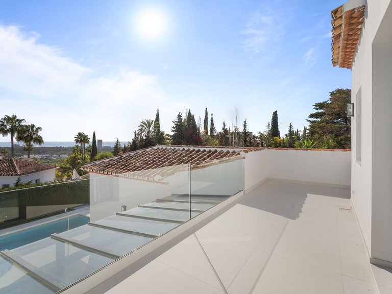 Apartment for Sale  in Marbella, Malaga 14