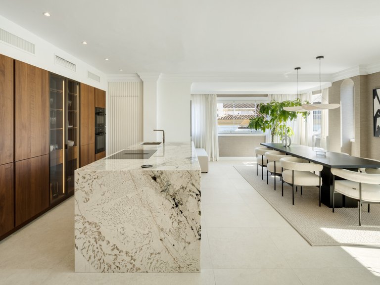 Apartment for Sale  in Marbella, Malaga 7